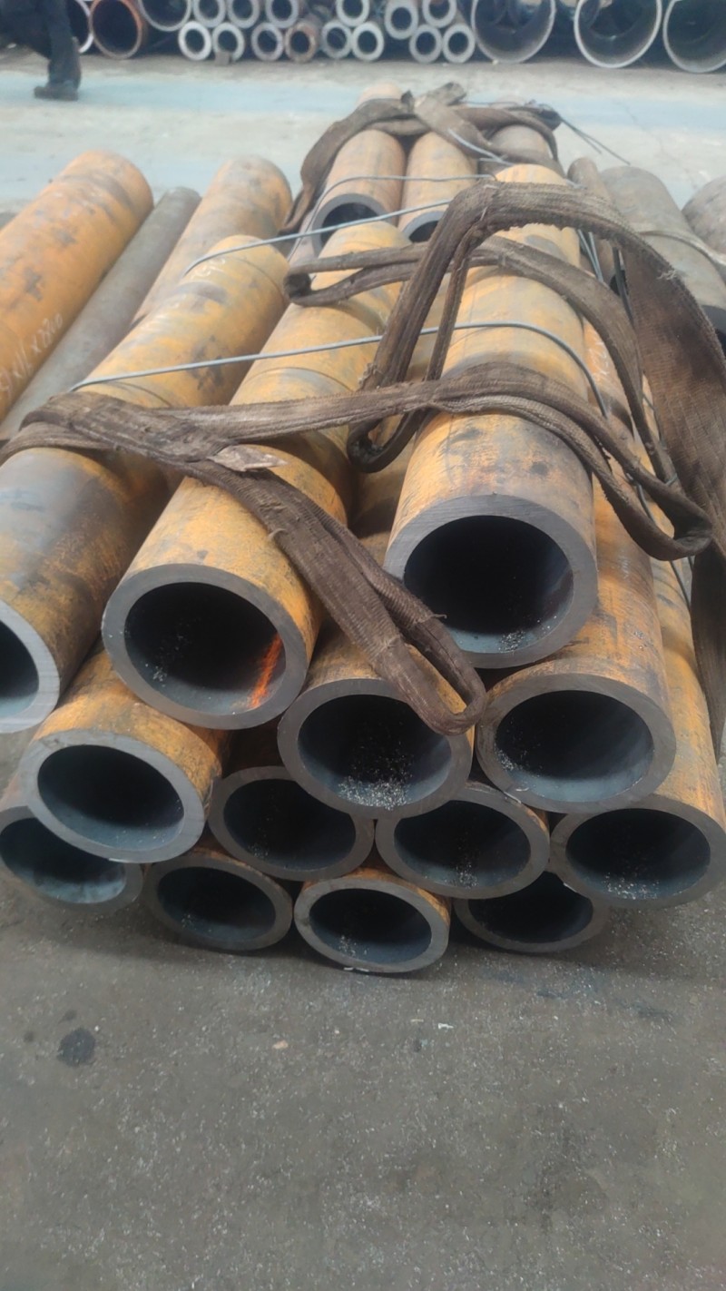 江城江城江城15CrMoG无缝钢管切割